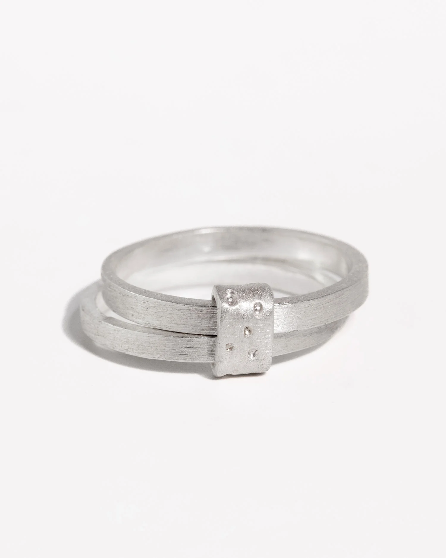 Linear Link Stacking Ring - Image 4