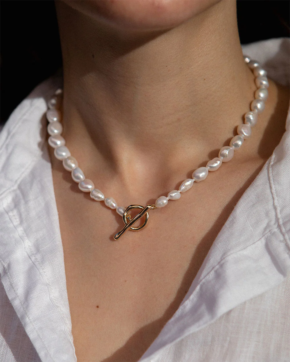 Baroque Pearl T-Bar Necklace - Image 3
