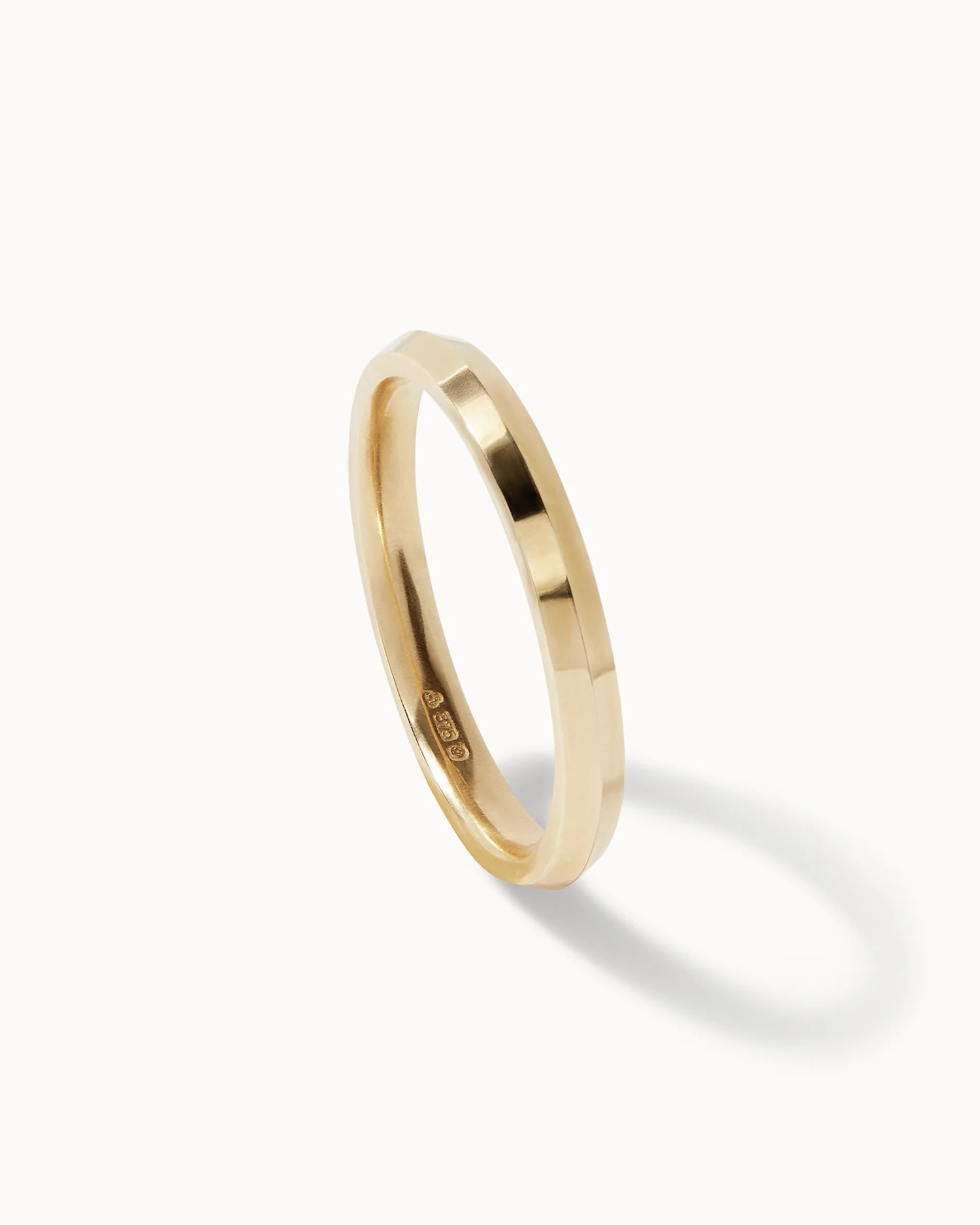 Solid Gold Fine Edge Ring - 2mm Band - Image 3