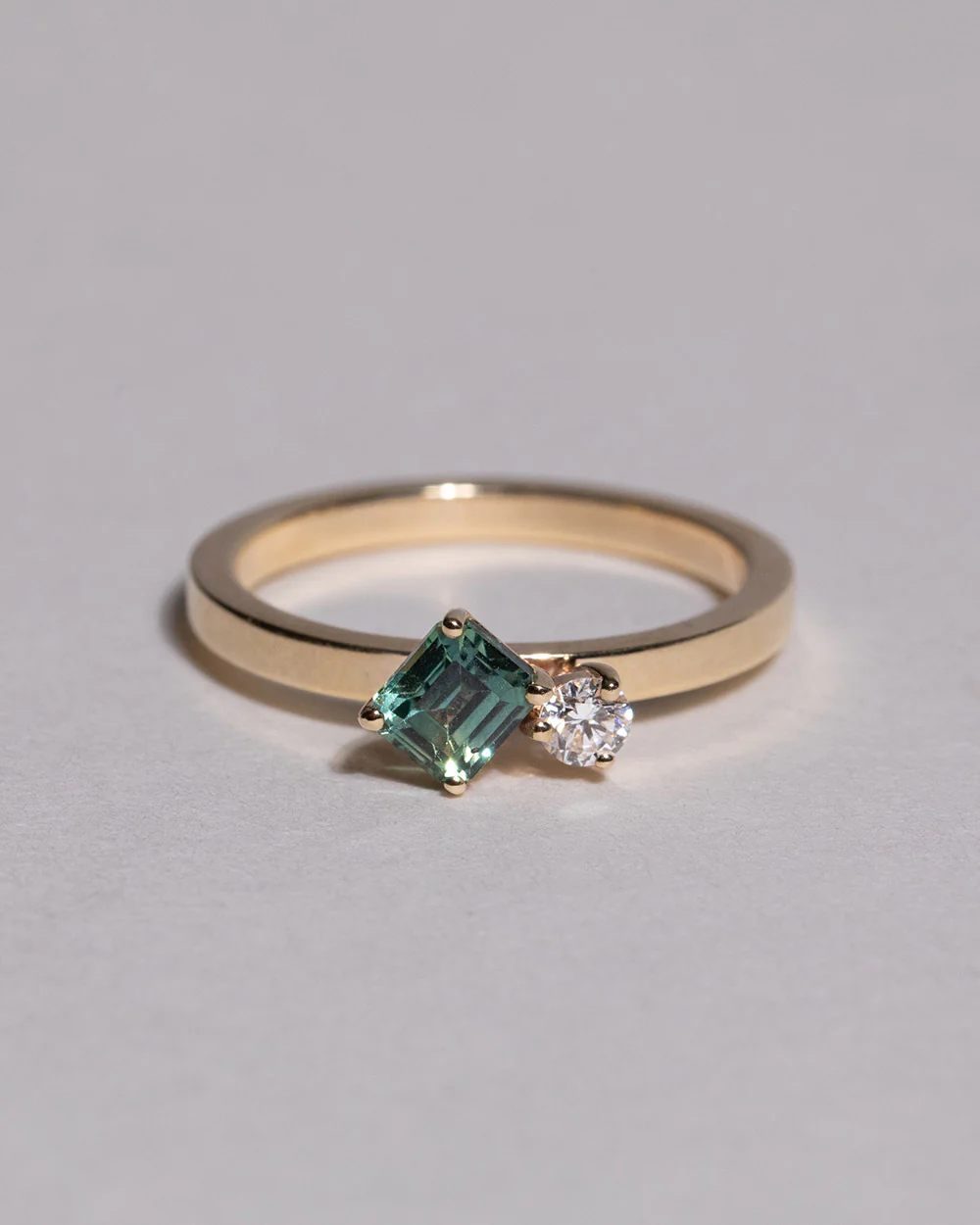 Jodie 0.69ct Green Sapphire Ring - Image 3